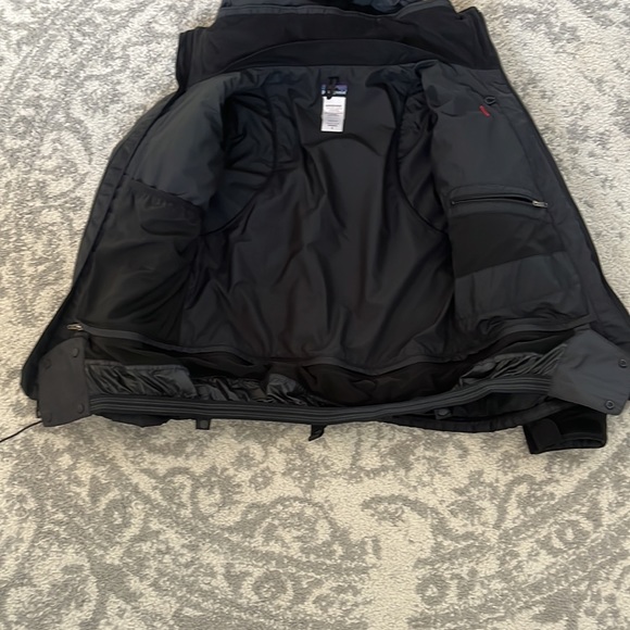 Patagonia Women’s Jacket - Picture 15 of 16